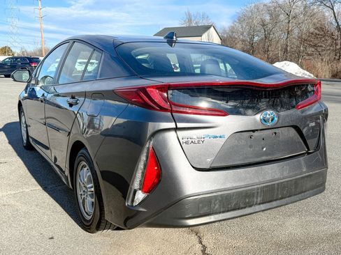 Used 2021 Toyota Prius Prime XLE image 5