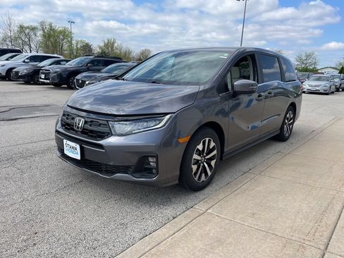 New 2026 Honda Odyssey EX-L image 2