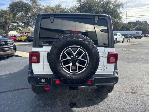 Used 2024 Jeep Wrangler Unlimited Rubicon image 6
