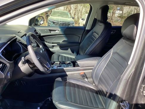 Used 2019 Ford Edge SEL w/ Equipment Group 201A image 6