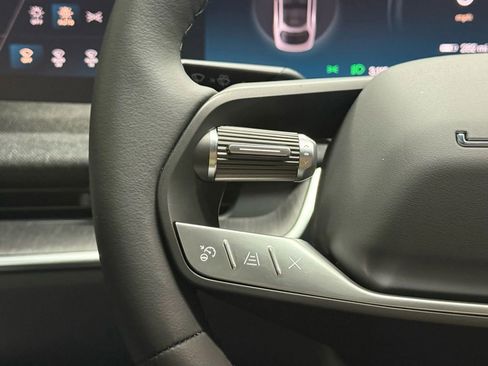 Used 2025 Lucid Air Touring image 35