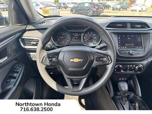 Used 2022 Chevrolet TrailBlazer LT AWD/4WD image 20