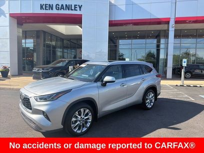 Used 2023 Toyota Highlander Limited