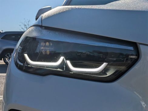 Used 2021 BMW X5 xDrive40i w/ Premium Package image 21