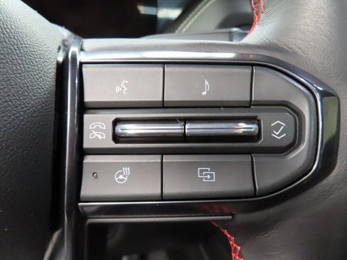 Used 2025 GMC Yukon AT4 Ultimate image 47