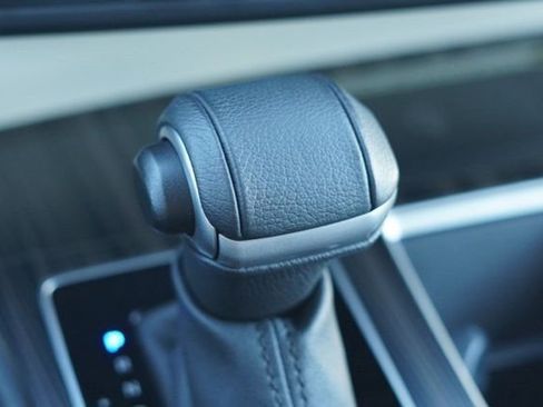 Certified 2023 Toyota Sienna Platinum image 33