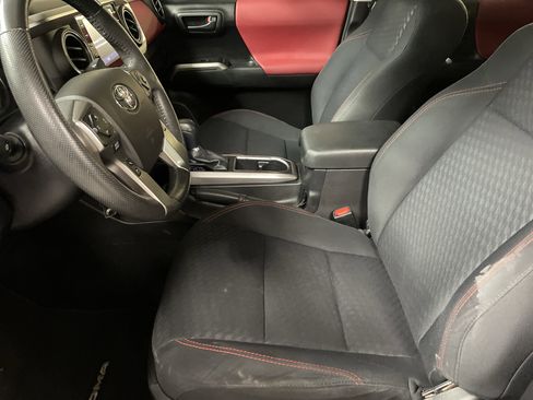 Used 2021 Toyota Tacoma SR5 image 16