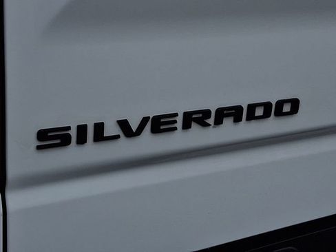 Used 2021 Chevrolet Silverado 1500 LT Trail Boss w/ Convenience Package II AWD/4WD image 33