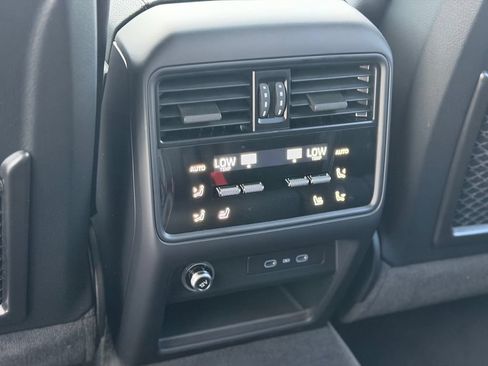 New 2026 Porsche Cayenne AWD/4WD image 27