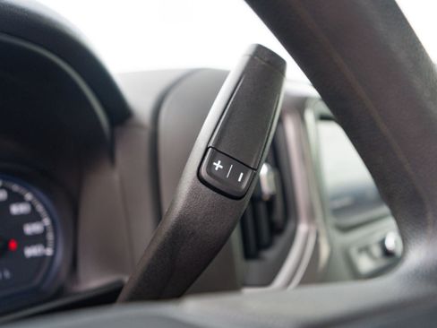 Used 2022 Chevrolet Silverado 1500 Custom image 14