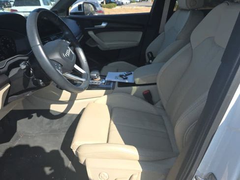 Used 2023 Audi Q5 2.0T Premium Plus w/ Premium Plus Package AWD/4WD image 11