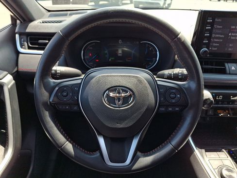 Certified 2021 Toyota RAV4 SE w/ Weather & Moonroof Package AWD/4WD image 21
