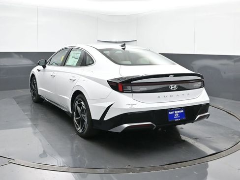 New 2026 Hyundai Sonata SEL FWD image 4