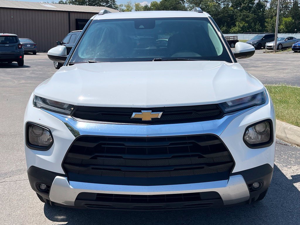 Used 2023 Chevrolet TrailBlazer LT AWD/4WD image 3