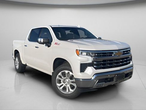 Used 2023 Chevrolet Silverado 1500 LTZ w/ LTZ Premium Package AWD/4WD image 2