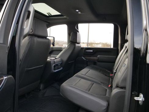 Used 2021 GMC Sierra 3500 Denali w/ Denali Ultimate Package image 29