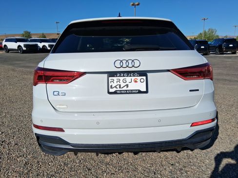 Used 2021 Audi Q3 2.0T Premium Plus w/ Premium Plus Package AWD/4WD image 8