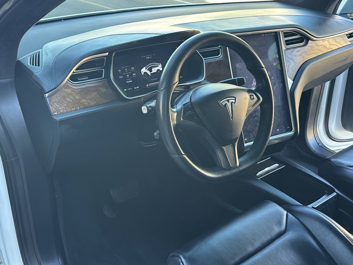 Used 2017 Tesla Model X 75D AWD/4WD image 26