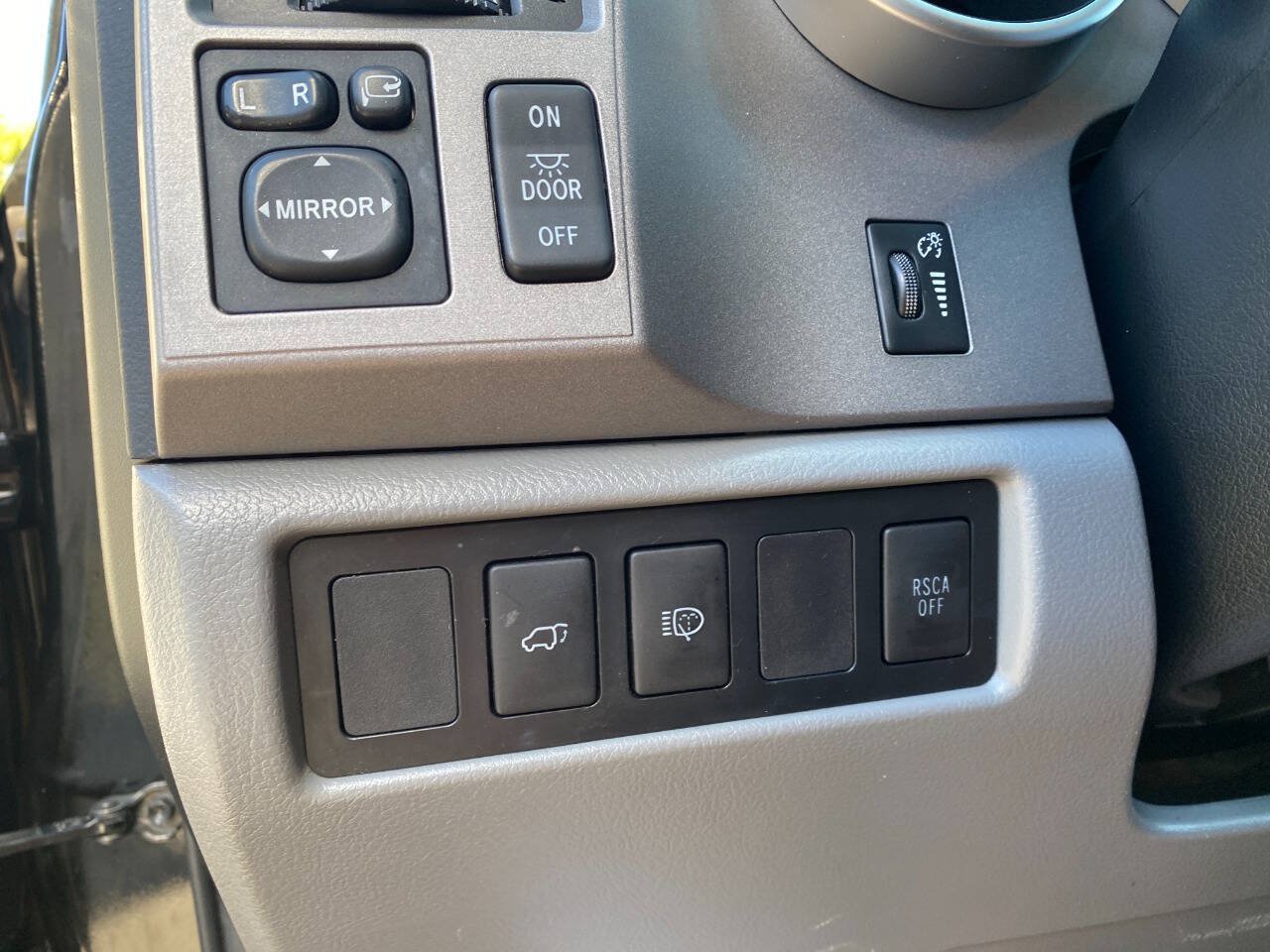 Used 2012 Toyota Sequoia Limited AWD/4WD image 22