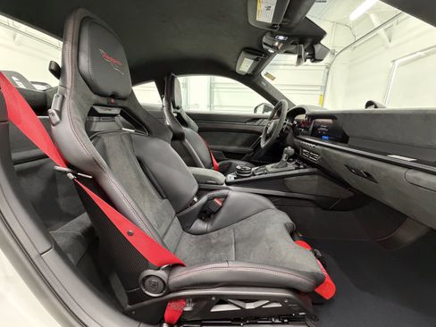 New 2026 Porsche 911 GT3 image 26