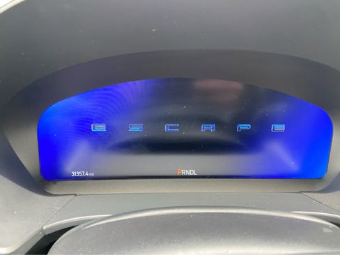 Used 2023 Ford Escape Active w/ Tech Pack #2 AWD/4WD image 23