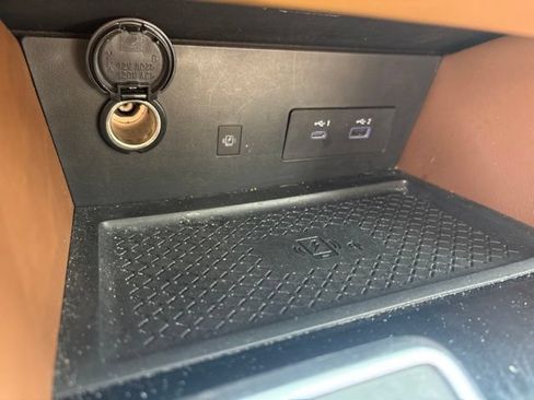 Used 2023 Nissan Pathfinder Platinum AWD/4WD image 45