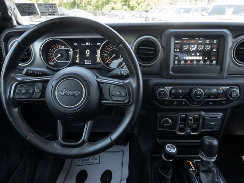 Used 2021 Jeep Gladiator Sport AWD/4WD image 24