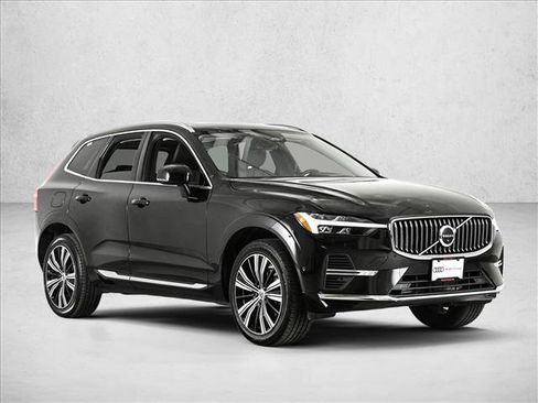 Used 2022 Volvo XC60 T8 Inscription w/ Advanced Package AWD/4WD image 3