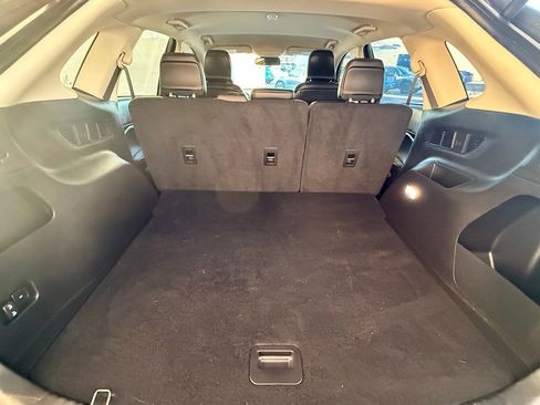 Used 2024 Ford Edge SEL w/ Convenience Package image 19