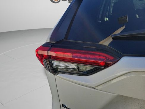 Used 2024 Toyota RAV4 XLE w/ Convenience Package FWD image 21