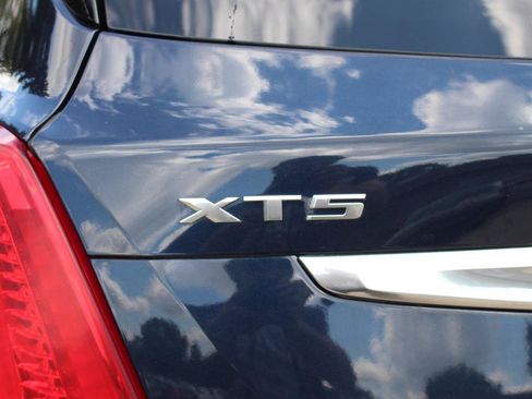 Used 2017 Cadillac XT5 Luxury AWD/4WD image 44