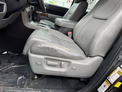 Used 2013 Toyota Tundra Limited w/ Memory Pkg AWD/4WD image 9