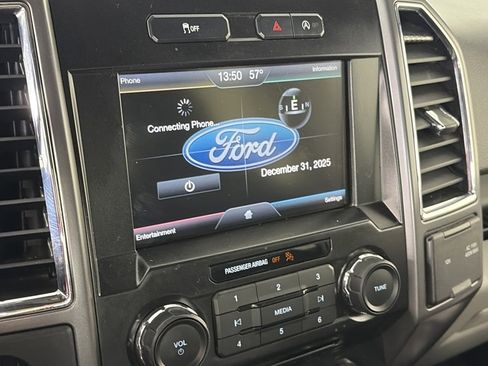 Used 2015 Ford F150 XLT w/ Equipment Group 302A Luxury image 19