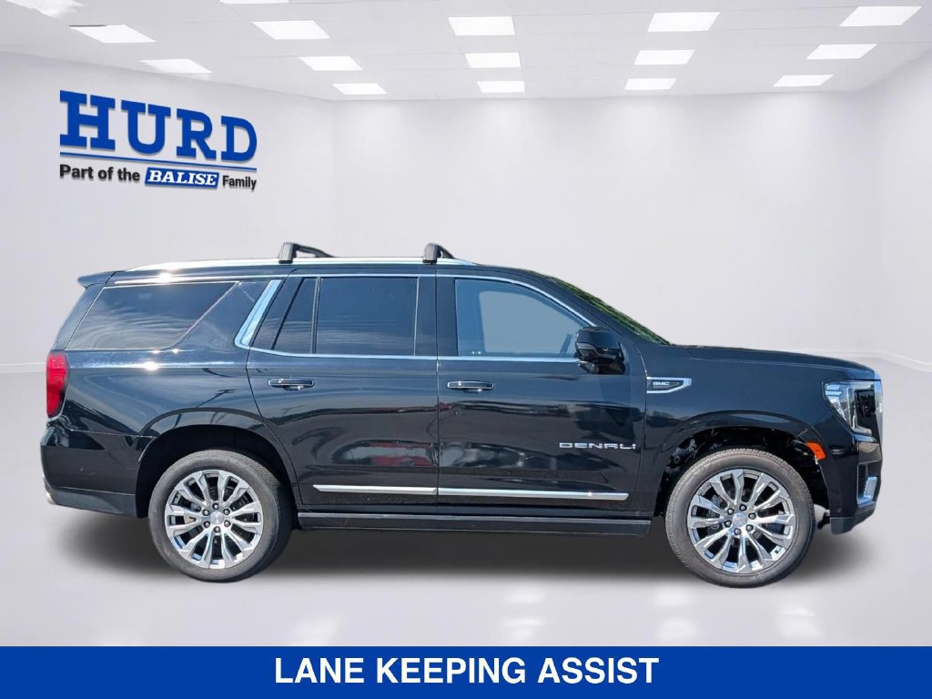 Used 2024 GMC Yukon Denali w/ Advanced Technology Package AWD/4WD image 3