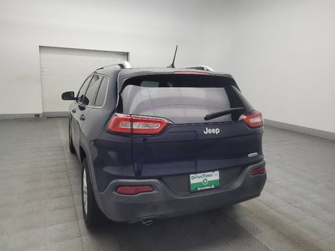 Used 2014 Jeep Cherokee Latitude w/ Cold Weather Group FWD image 6