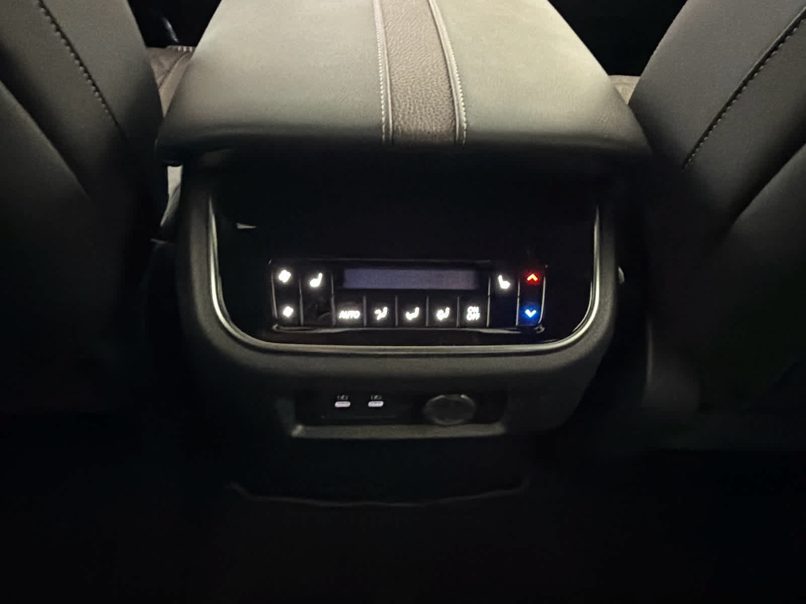 Certified 2026 Nissan Armada Platinum RWD image 22