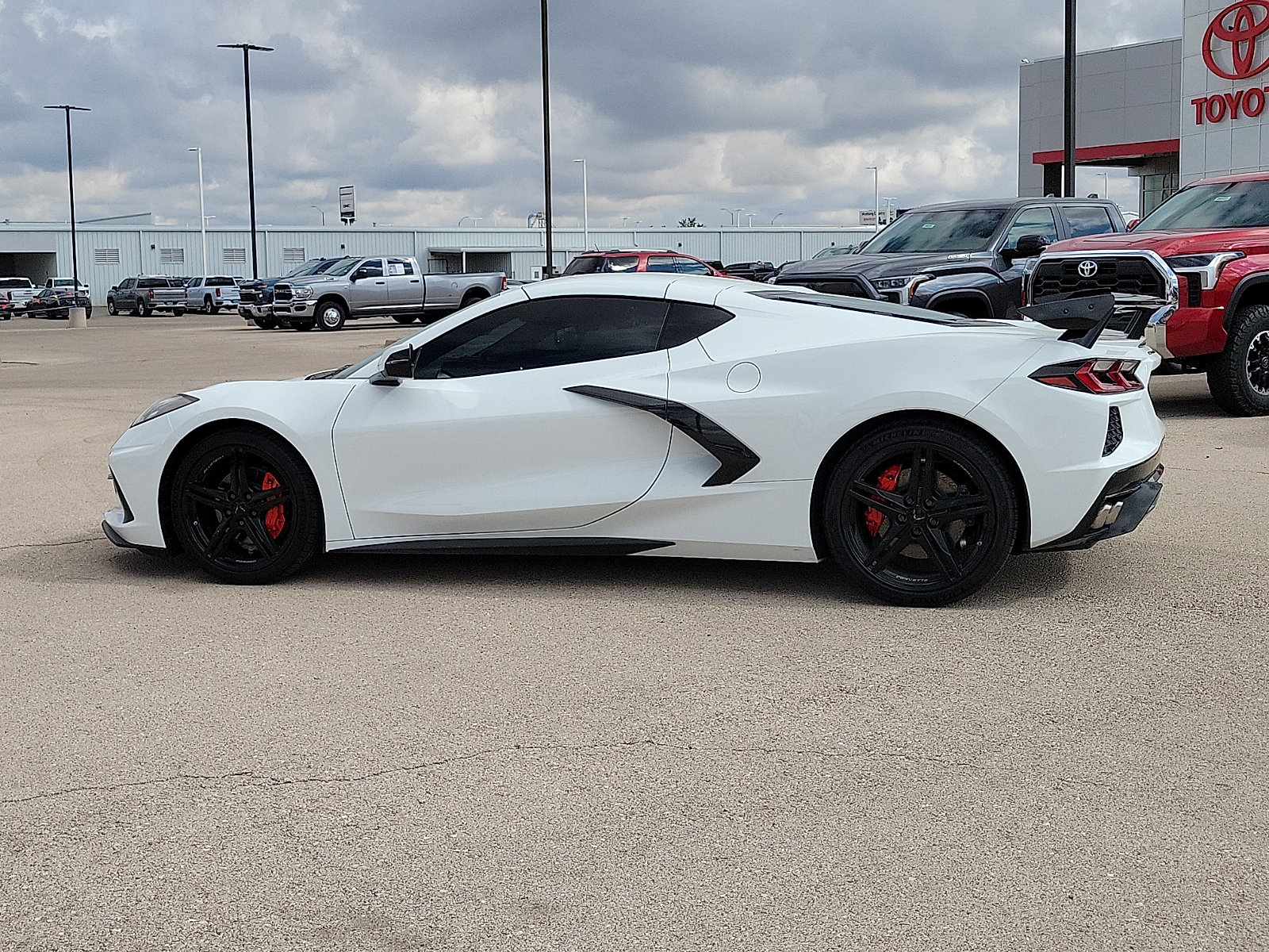 Used 2026 Chevrolet Corvette Stingray Coupe w/ Battery Protection Package RWD image 2