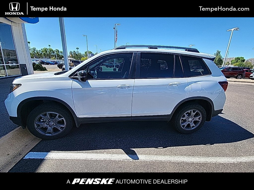 Certified 2024 Honda Passport TrailSport image 1