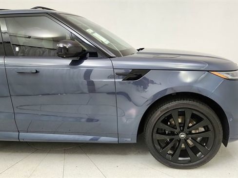 Used 2025 Land Rover Range Rover Sport Dynamic SE image 7