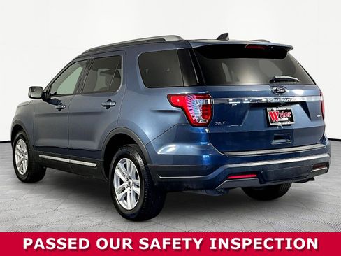 Used 2019 Ford Explorer XLT w/ Class III Trailer Tow Package AWD/4WD image 4