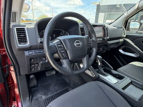 Used 2023 Nissan Frontier SV w/ SV Convenience Package AWD/4WD image 18