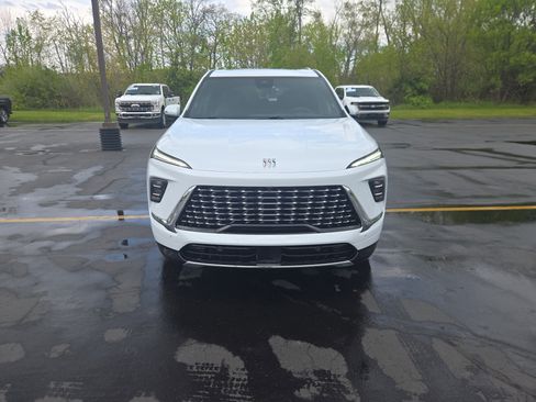New 2026 Buick Enclave Avenir w/ Super Cruise Package AWD/4WD image 1