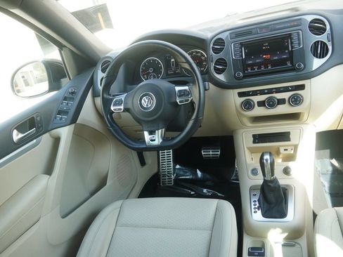 Used 2016 Volkswagen Tiguan R-Line AWD/4WD image 38