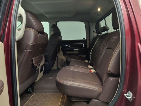 Used 2018 RAM 1500 Laramie Longhorn image 11