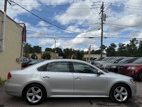 Used 2015 Volkswagen Passat 1.8T SE image 8