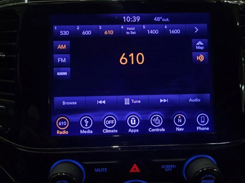 Used 2019 Jeep Grand Cherokee Limited image 25