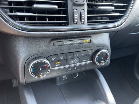 Used 2025 Ford Escape ST-Line FWD image 15