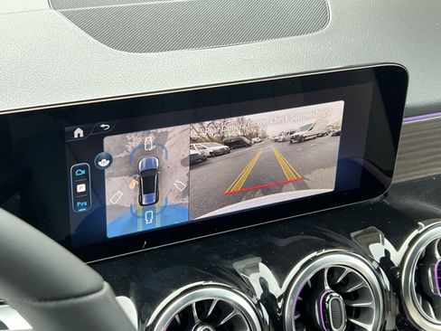 New 2026 Mercedes-Benz GLB 250 4MATIC image 17