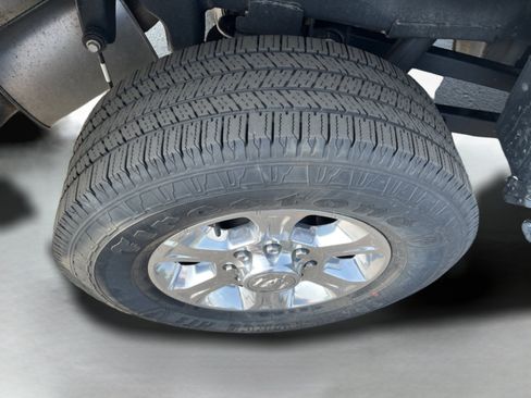 Used 2026 RAM 2500 Big Horn AWD/4WD image 9