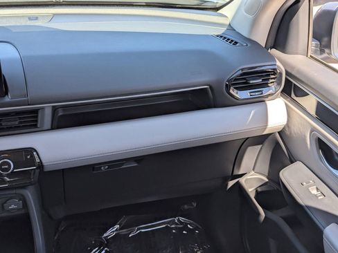 Certified 2025 Honda Pilot EX-L image 15